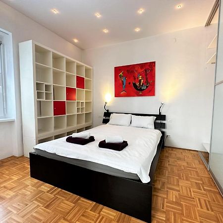 Charming Starry Night Apartment Ljubljana Exterior foto
