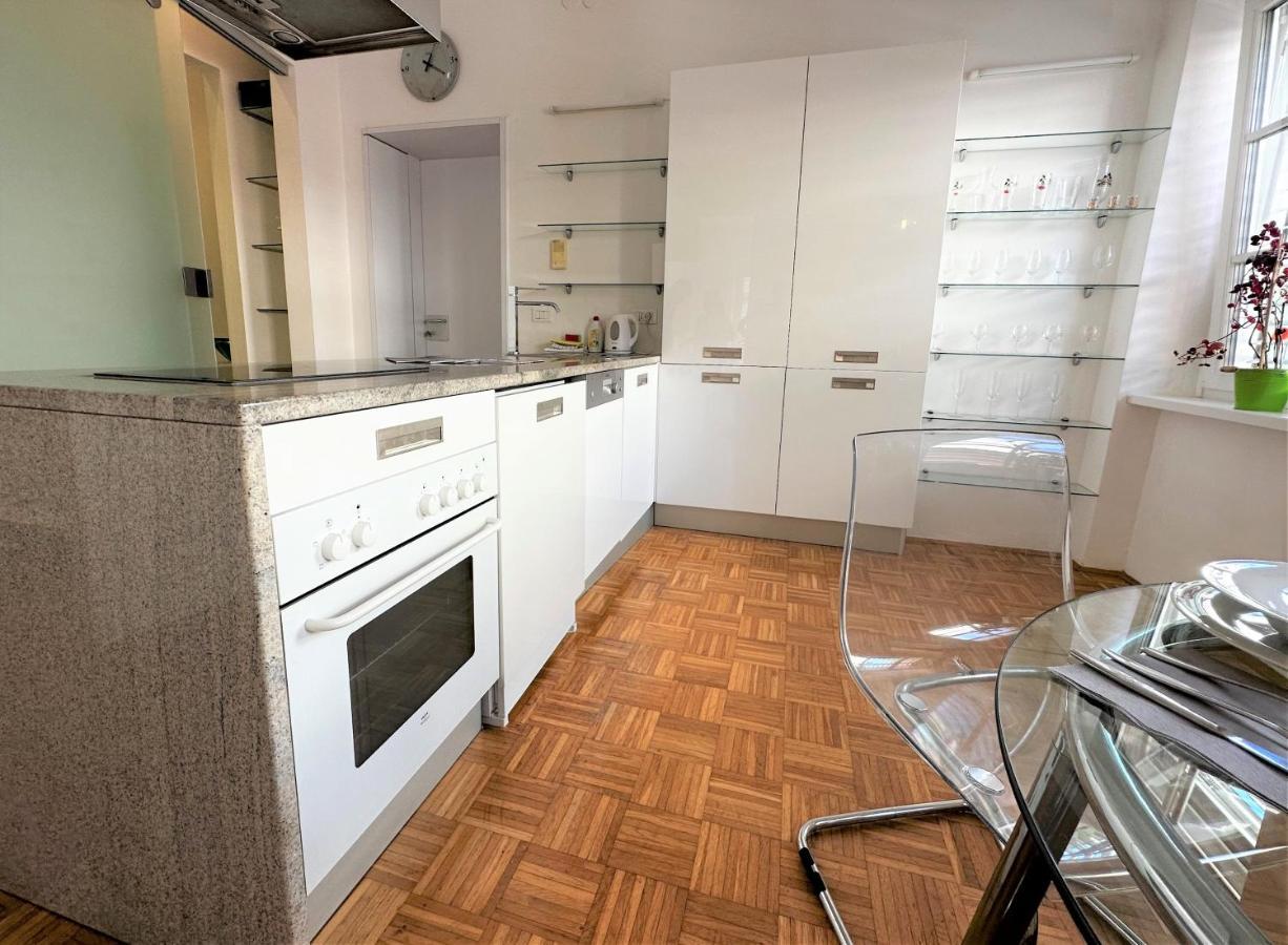 Charming Starry Night Apartment Ljubljana Exterior foto