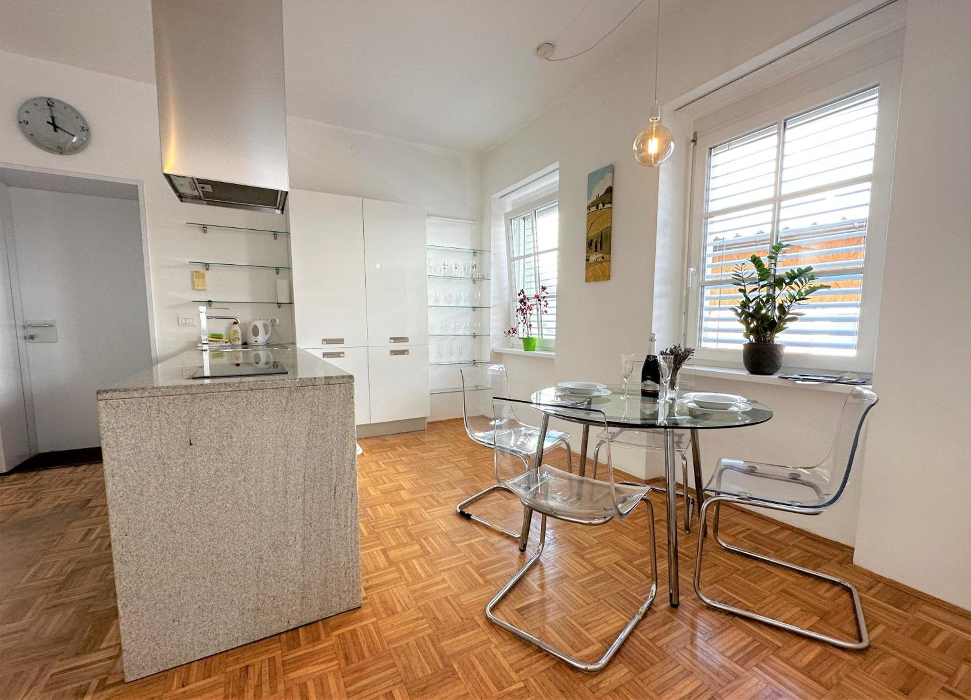 Charming Starry Night Apartment Ljubljana Exterior foto